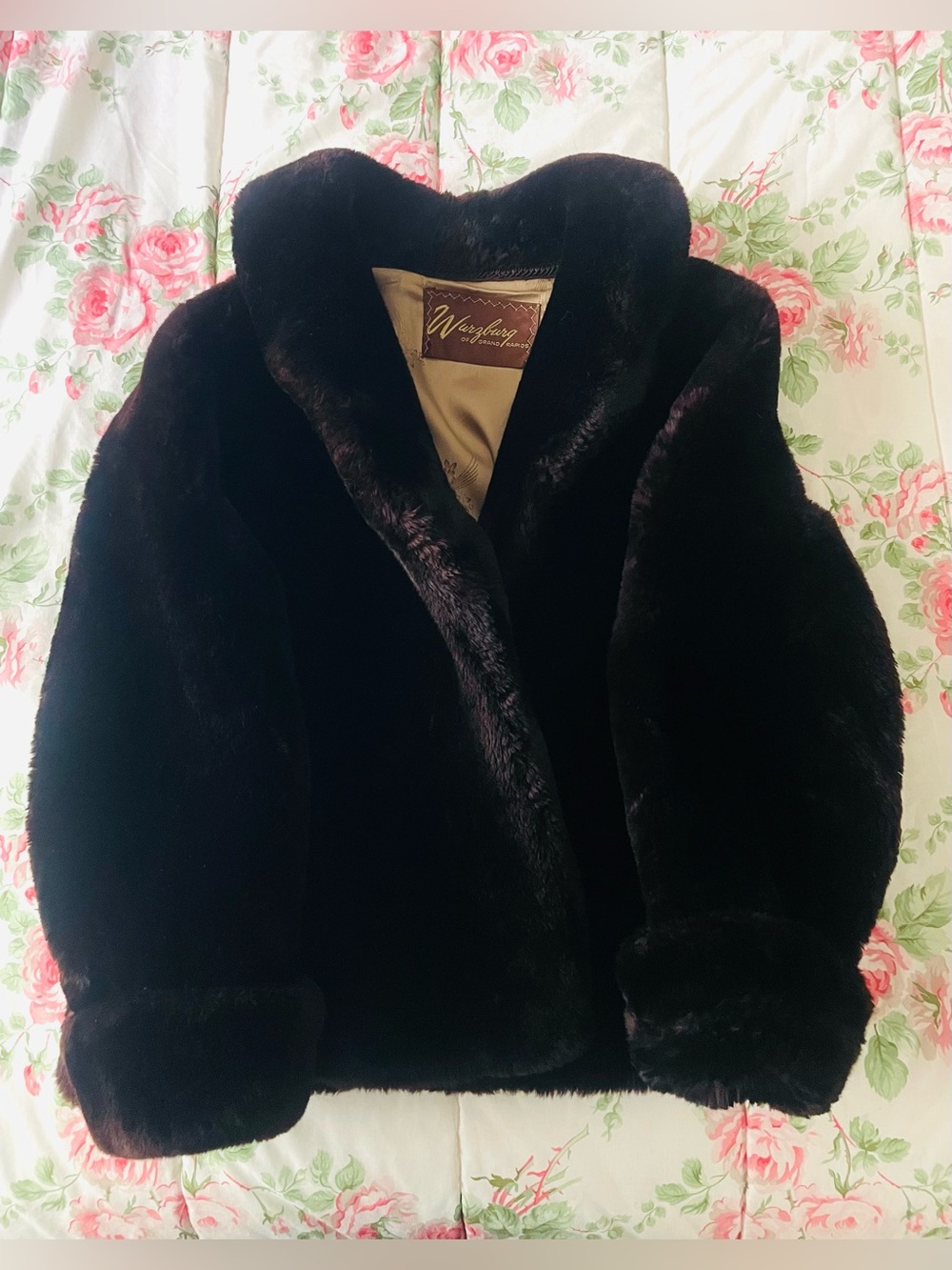 Vintage Wurzburg Faux Fur Coat Satin Lining 2 Pockets 2 Hook Closures Brown Sz M